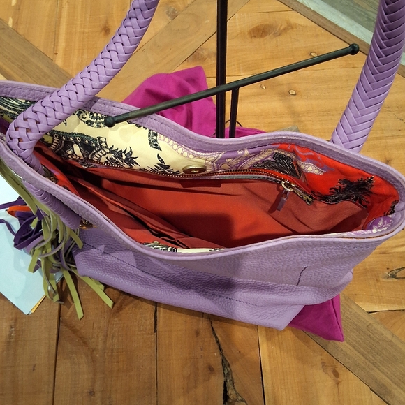 ETRO LEATHER BAG WITH SUEDE FRINGE COMES WITH COA FULL INCLUSION - Picture 14 of 16